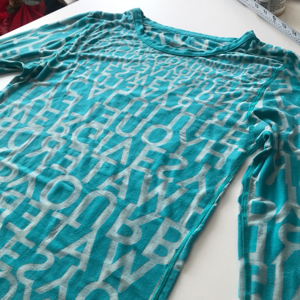 lulu lemon blue size m recovery top